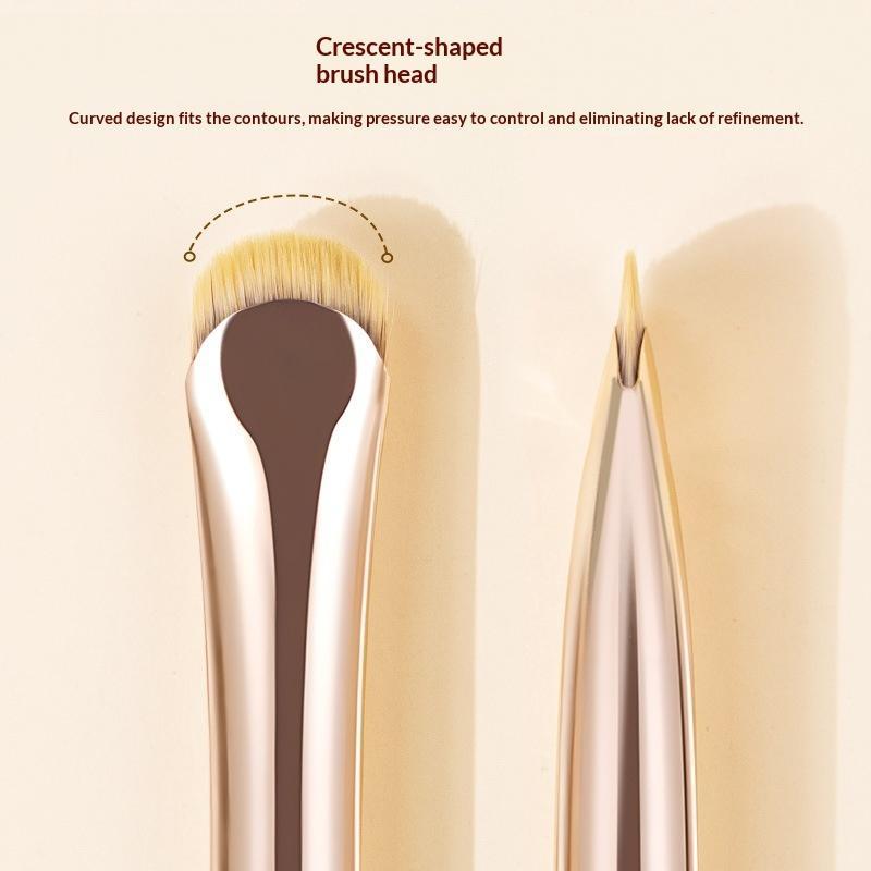 Beauty Makeup News - New 2Pcs Curved Eyeliner Makeup Brushes
