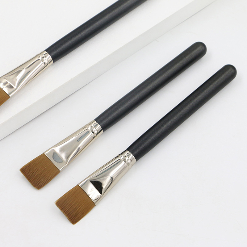 【L】Flat Square Foundation Brus - Beauty Hair Makeup recension och pris